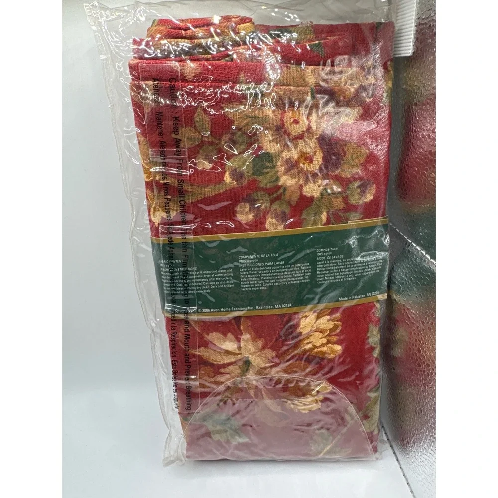 Raymond Waites Red Floral Tapestry Cloth Napkins Set of 4 100% Cotton Vintage